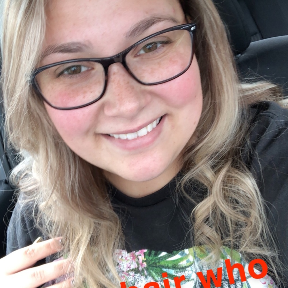 Meet your Posher, Deanna
